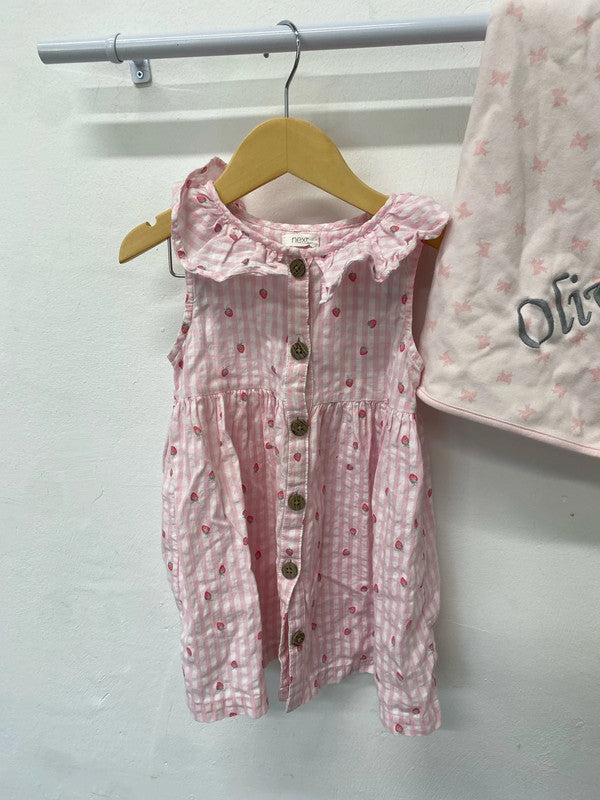 Lovely bundle of girls clothings / accessories Uk 2-3 AL002