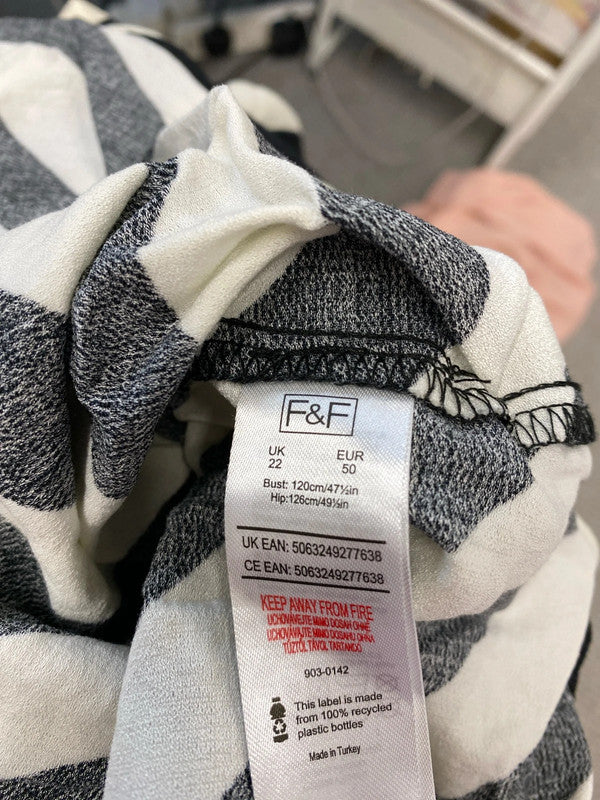 Fabulous diagonal striped Ivory black casual Dress Uk22 F&F flirty CR002