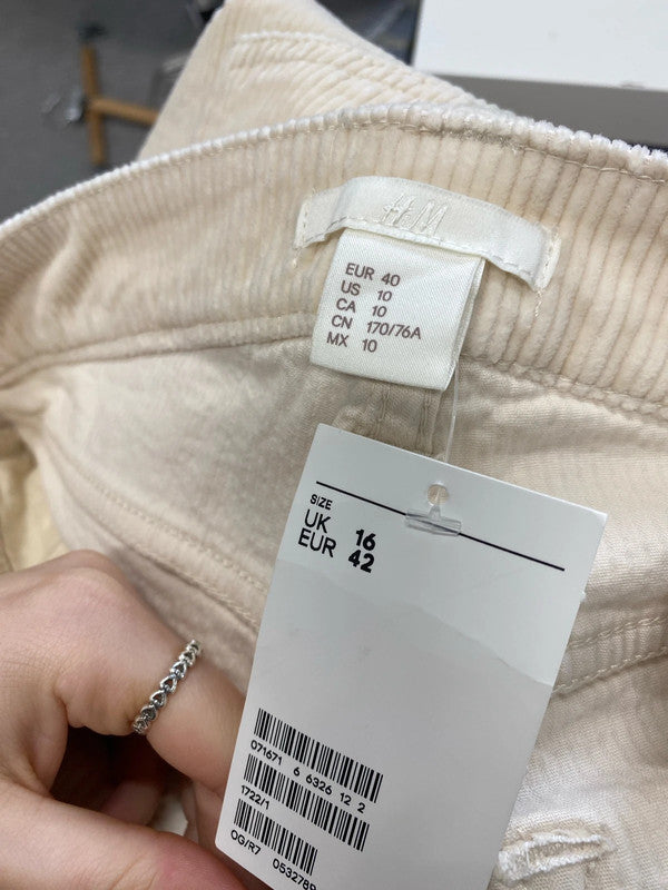 Lovely H&M cream cord trousers UK 16 nwt KM003