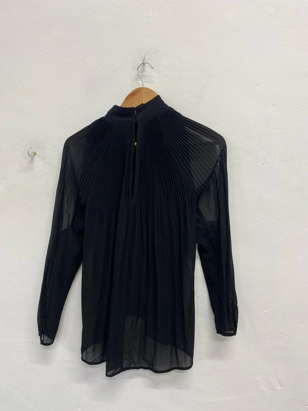 Lovely river island pleated black tunic with cut out shoulder UK 8 KM004