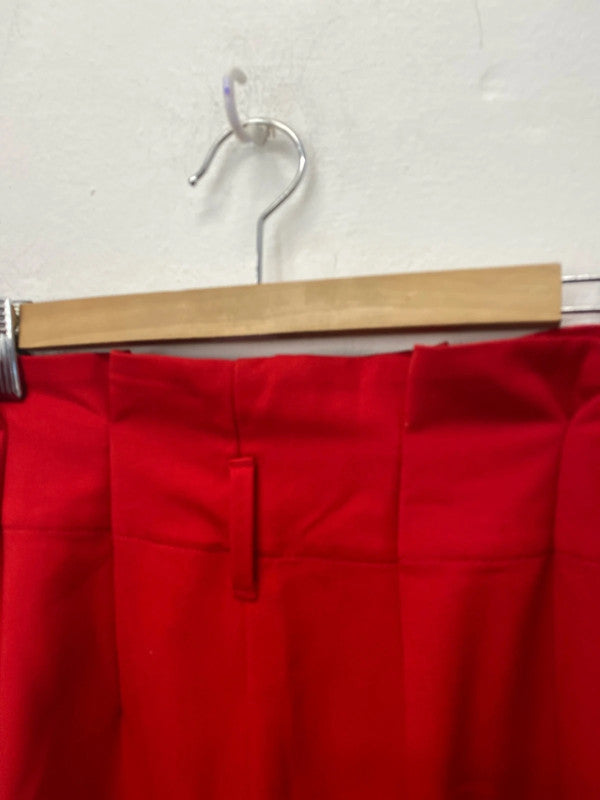 Fabulous Red Paperbag red trousers from H&M GK002