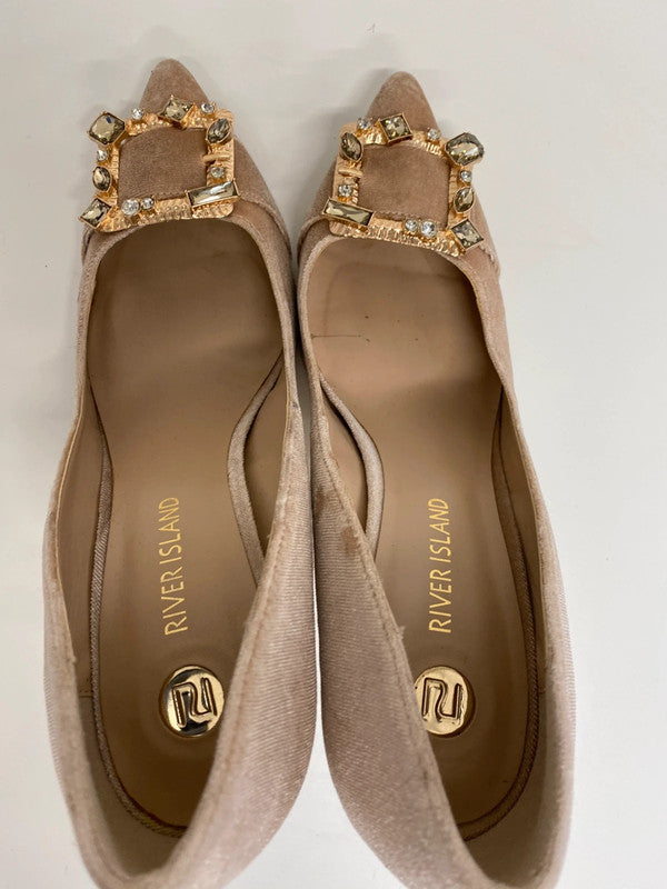 Fabulous River Island blush faux velvet occasion shoes gold buckle UK6 KM004