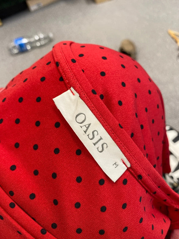 Lovely oasis red spotty summery top UK M LB005