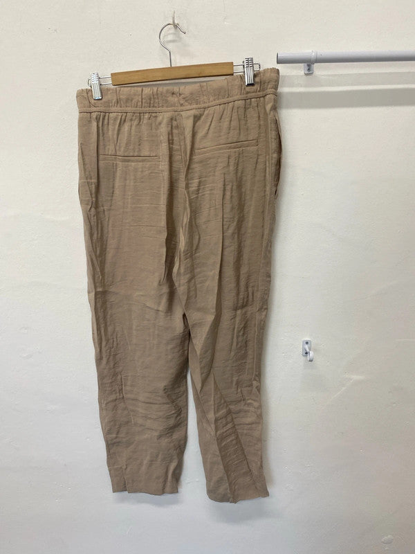 Fabulous Zara lightweight cropped beige trousers UkM LB004