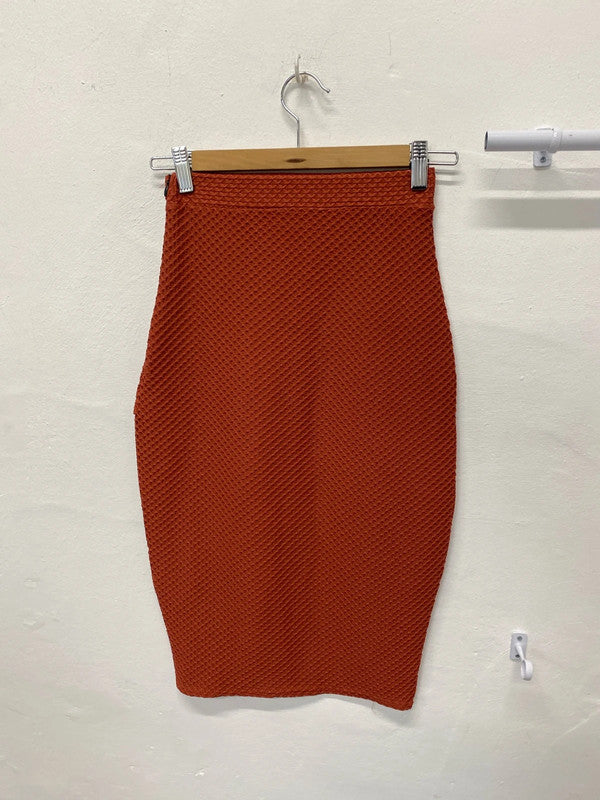 Fabulous textured pencil skirt from Missguided Uk8 burnt orange JA001