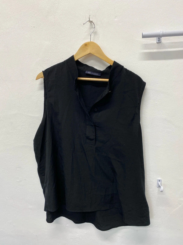 Fabulous M&S loose fit sleeveless top Uk20 summer essential YM001