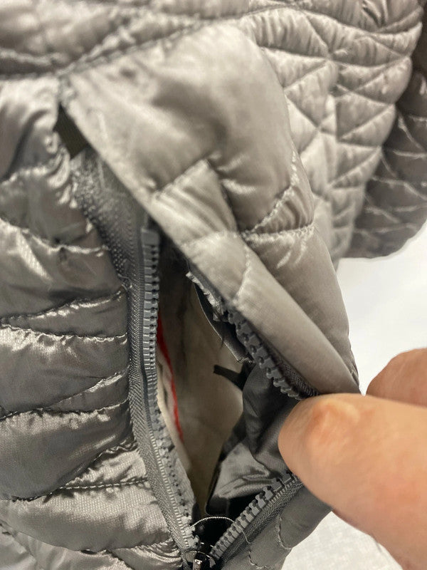 Fabulous Steve Madden silver quilted puffer jacket faux fur lining UkL (16) MW001