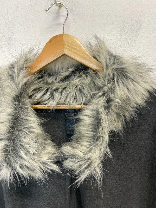 Fabulous M&S faux fur lined super soft poncho One Size JR001