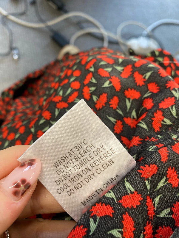 Lovely in the style red black tulips blouse UK 10 HDR01