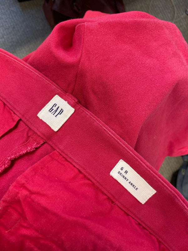 Lovely vibrant cropped gap chino trousers UK 6 AG005