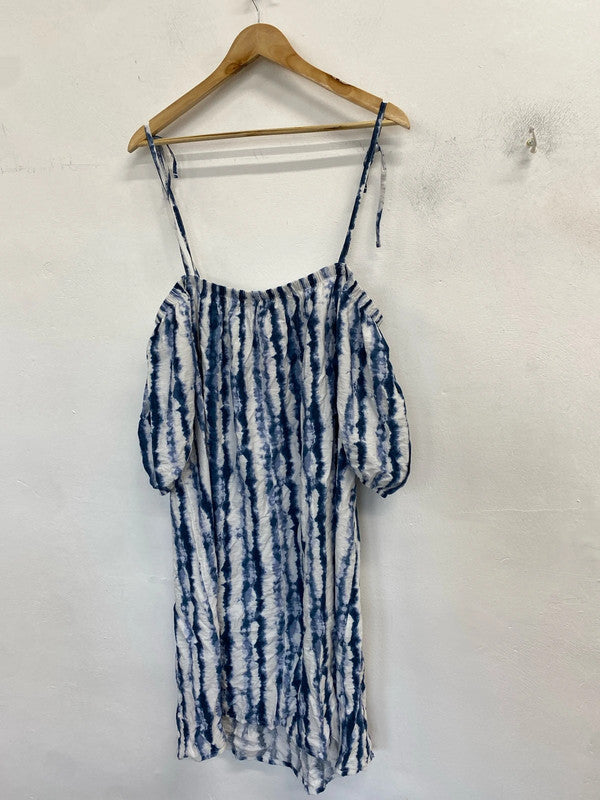 Lovely tu blue white tie dye stripe summer dress UK 20 RG021