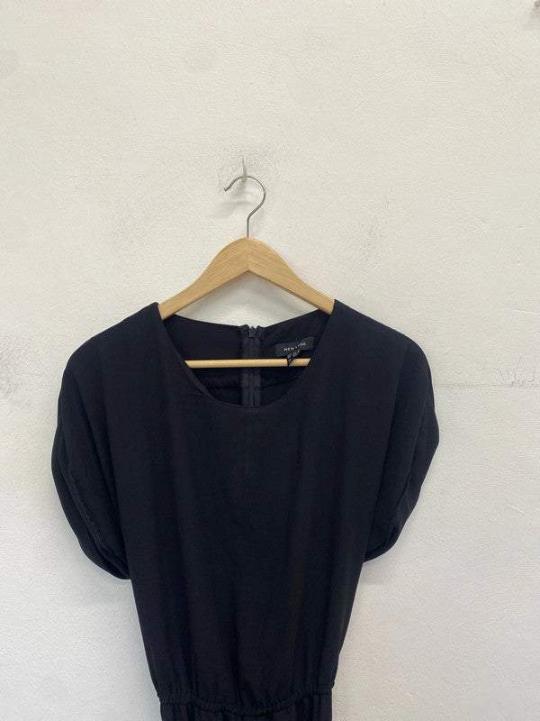 Lovely new look black belted jumpsuit uk 12 MB001