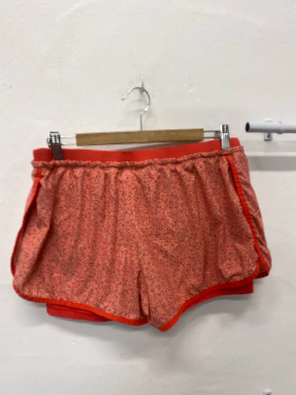Fabulous Nike Dri-Fit ditsy coral orange shorts UkXL NN001