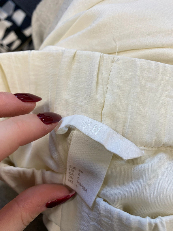 Gorgeous H&M cream pleated midi skirt UK 8 LH002