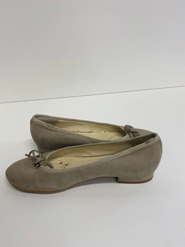 Cute classic Beyond Skin ballerinas taupe Uk7 EU 40 not leather RF001