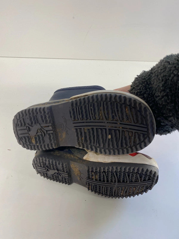 Fabulous Boys Shark wellies Uk8 boys EUR 25 MD002