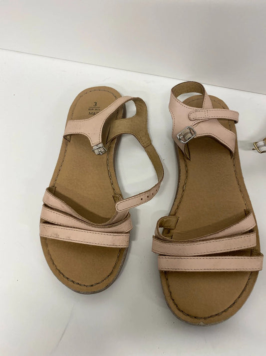 Fabulous Bundle of Girls M&S leather sandals classics Uk3 #18 MA003