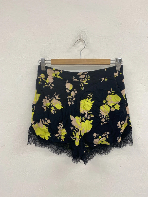 Topshop Edgy Black Floral Lace Detail Shorts UK 8 LK009