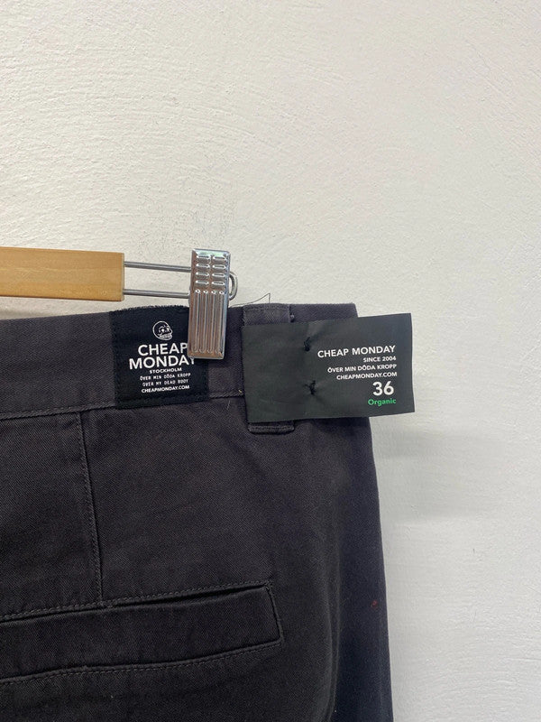 Skater style chino Cheap Monday 36 charcoal Neo trousers FE001