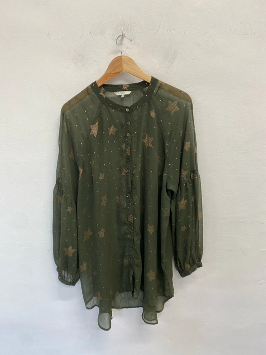 Lovely next semi sheer khaki star blouse UK 20 RM002