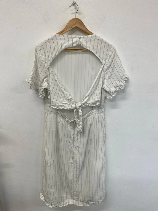 Oliver Bonas Stylish White & Black Stripe Keyhole Back Midi Dress UK 16 VW001