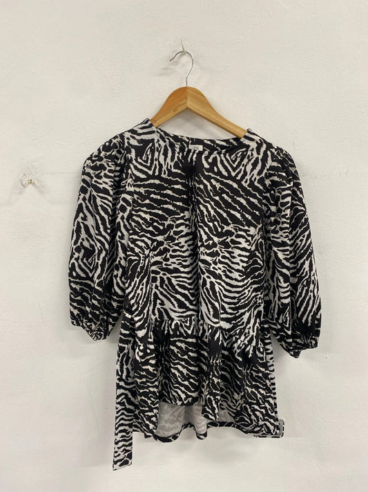 Stylish River Island peplum zebra top uk 10 HA001