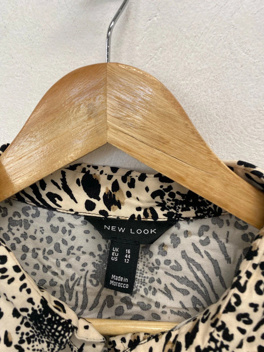 Lovely new look animal print lightweight shirt UK 16 AG005