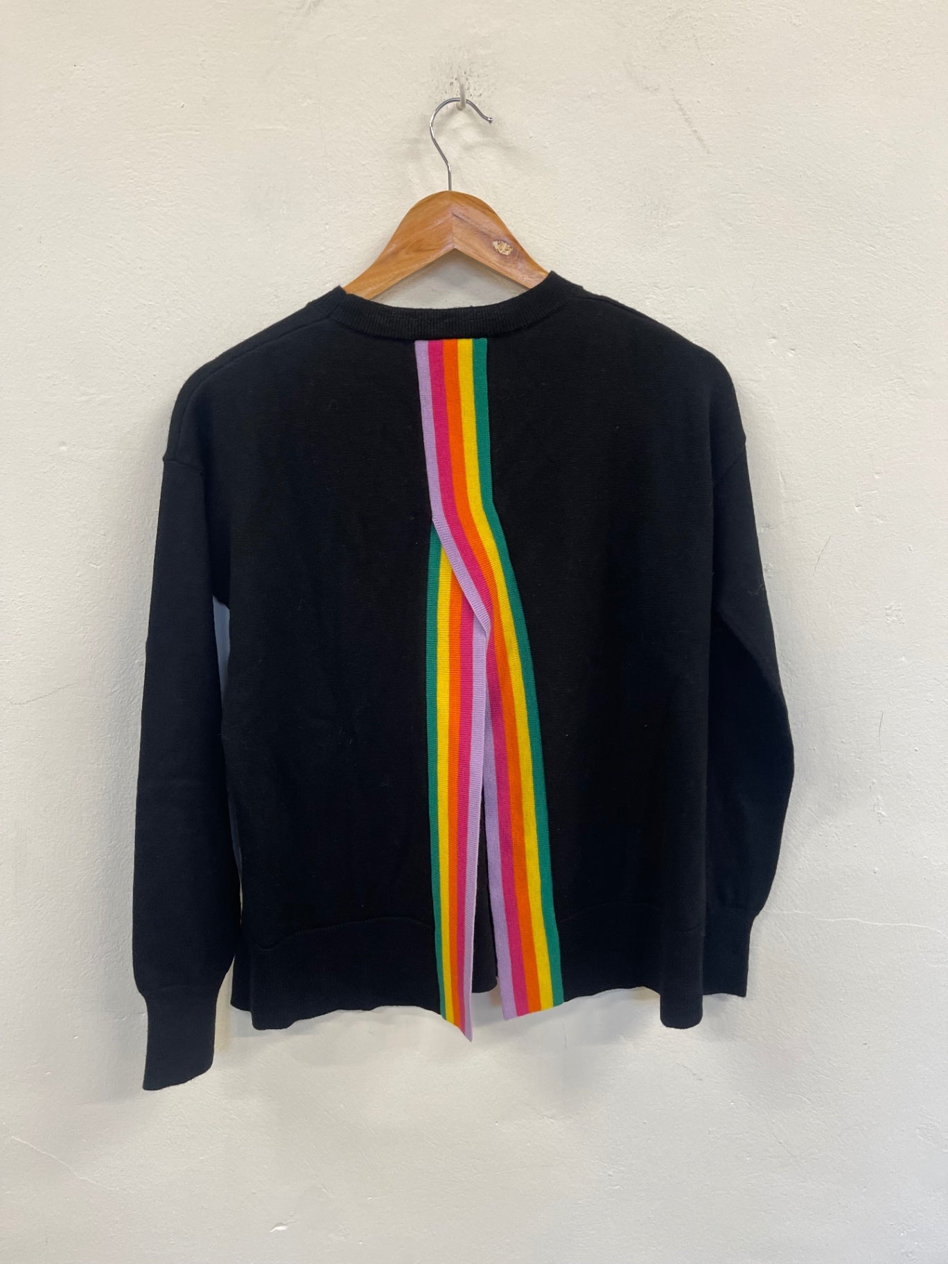 Fabulous Madeleine Thompson Merino Wool rainbow split back Sweater UKS Black SA514
