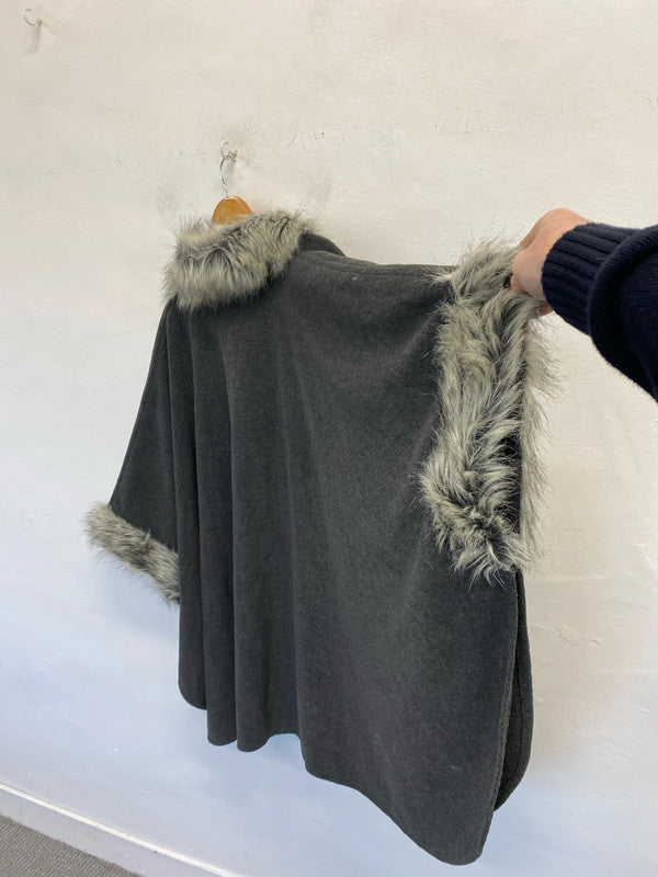Fabulous M&S faux fur lined super soft poncho One Size JR001