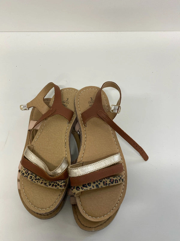 Fabulous Bundle of Girls M&S leather sandals classics Uk3 #18 MA003