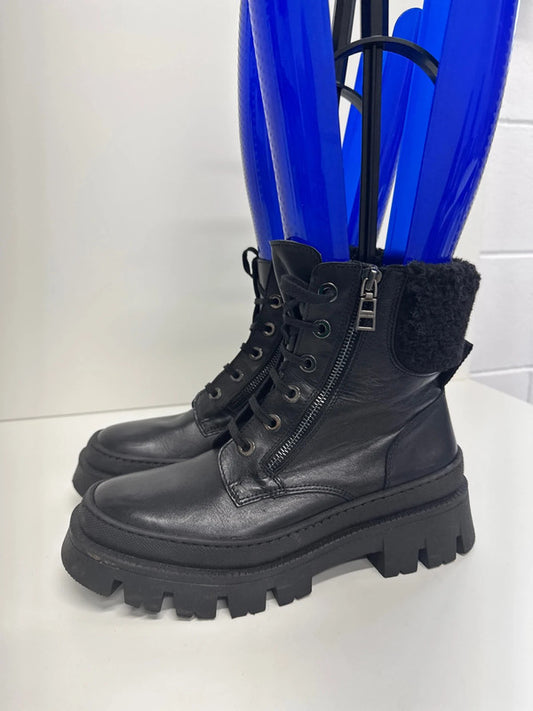 Fabulous Carvela leather stomper boots faux fur trim UK6 SD002