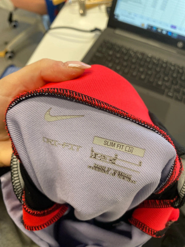 Fabulous boys Liverpool Nike dri fit training kit age 12-14yrs  #32 JP001