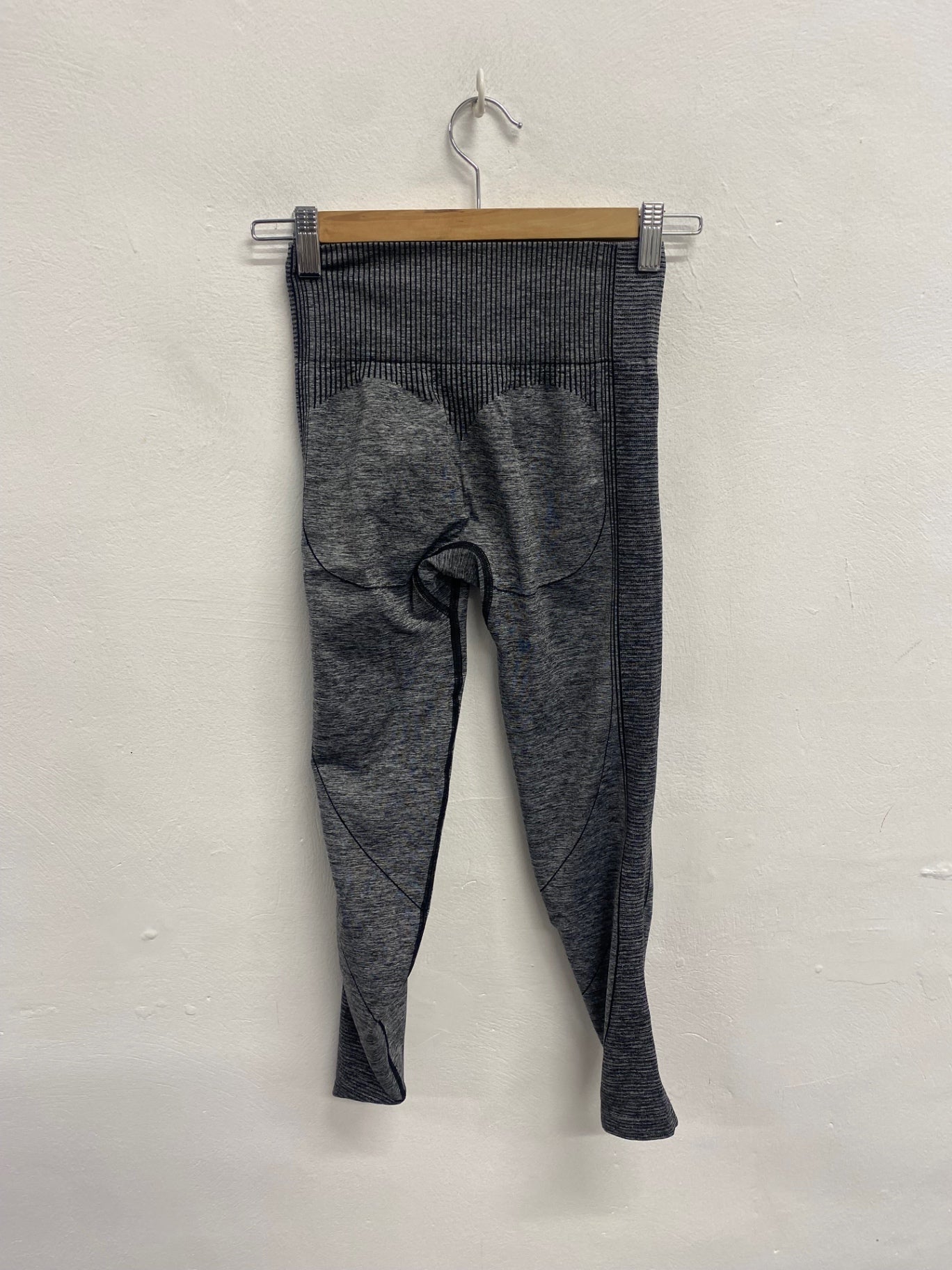 Fabulous Gymshark Leggings UK 8 Grey marl seamless 7/8 SA514