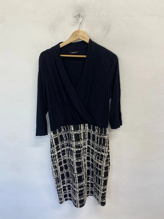 Lovely Roman wrap neck black white checked midi dress UK 16 RR002