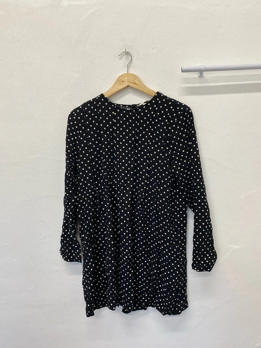 Fabulous spotty tunic top Uk18 new from H&M pleated details IM001