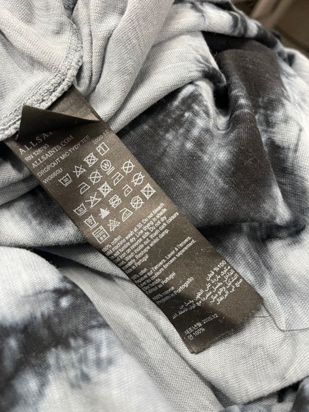 Fabulous AllSaints Dropout Tie Dye  T-Shirt UK12 Black & Grey LB512