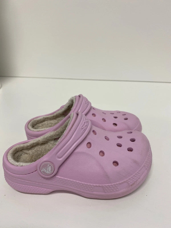 Fabulous Fur lined Baby pink crocs size10-11 kids ZM001