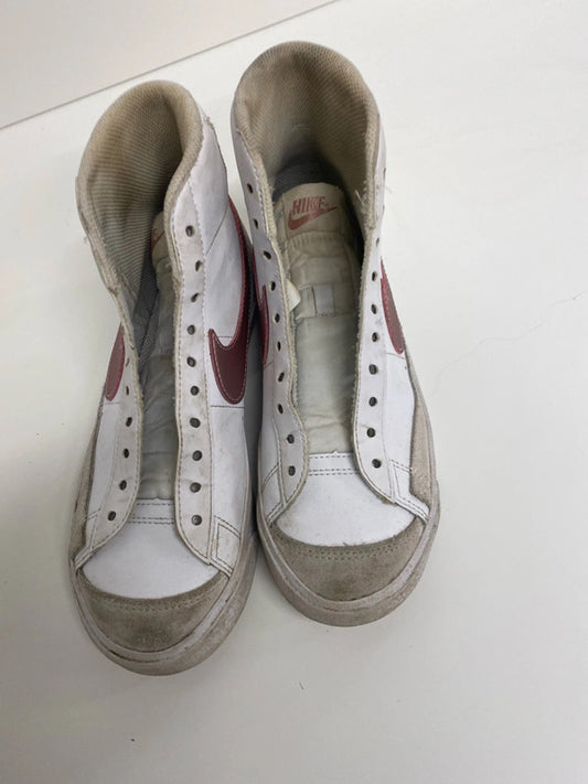 Fab Nike Blazer Mid 77 rose & white Uk4.5 KD001