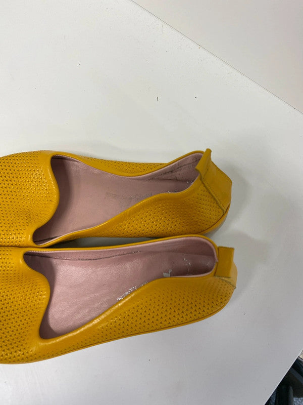 Fabulous R&R sunshine yellow flat shoes leather stunning Uk4 JS004