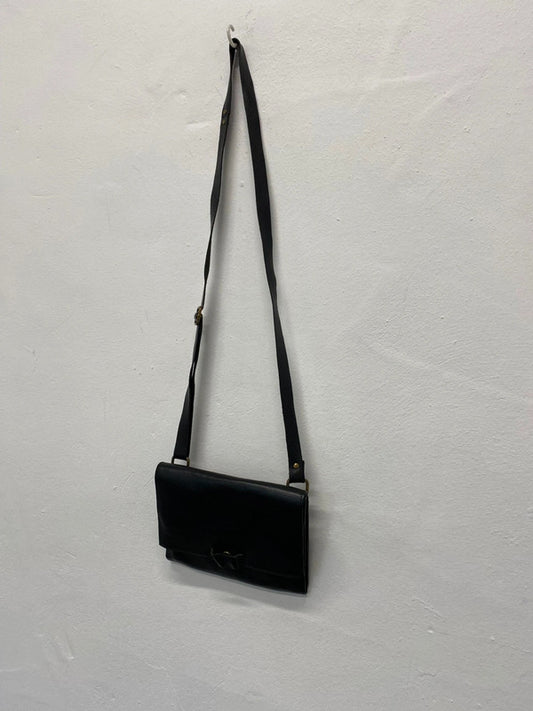 Fabulous T-Nobile Shoulder Utility Bag One size Black BS001