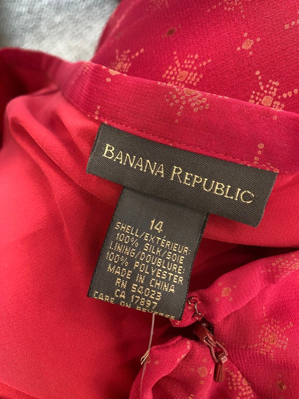 Fabulous Banana Republic Skirt Uk14 Red pattern LM004
