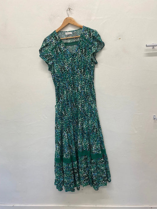 Gorgeous Quiz Maxi dress Uk16 Green summer vibes NS002