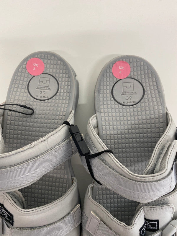 Fabulous Pull & Bear Grey Holiday Vibes Foam Slides UK5-6 MW001