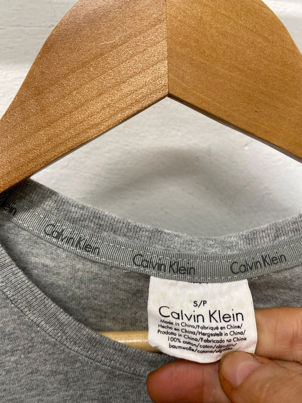 Fabulous duo of Designer t shirts Teenager duo Tommy Hilfiger UkS #32 GM143