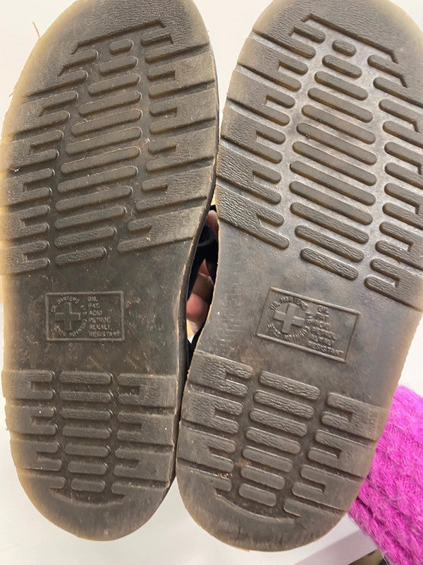 Fabulous Dr. Martens Gryphon Sandals 4 Black leather ZB458