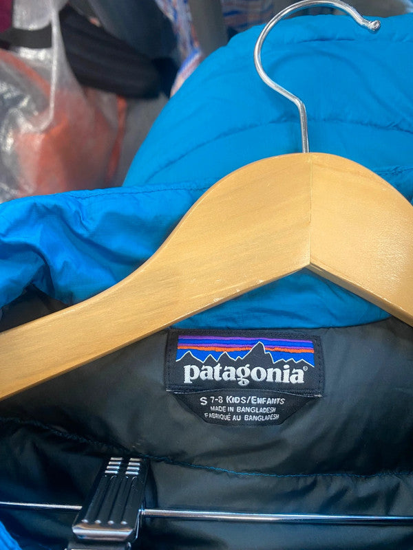 Fabulous Berghaus down Puffer Jacket Age 7-8 Light Blue teal SW461