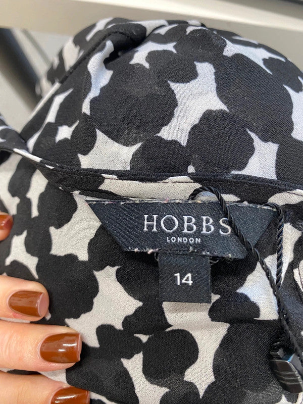 Fabulous Hobbs Blouse UK 14 Black and White spotted semi sheer JF463