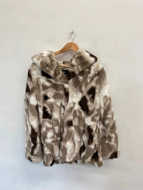 Fabulous Dennis Basso Faux fur jacket UK M chocolate ice AP464