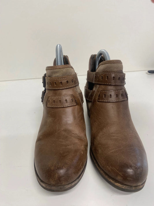 Fabulous UGG Patsy ankle strap western Boots UK4.5 Brown TG465