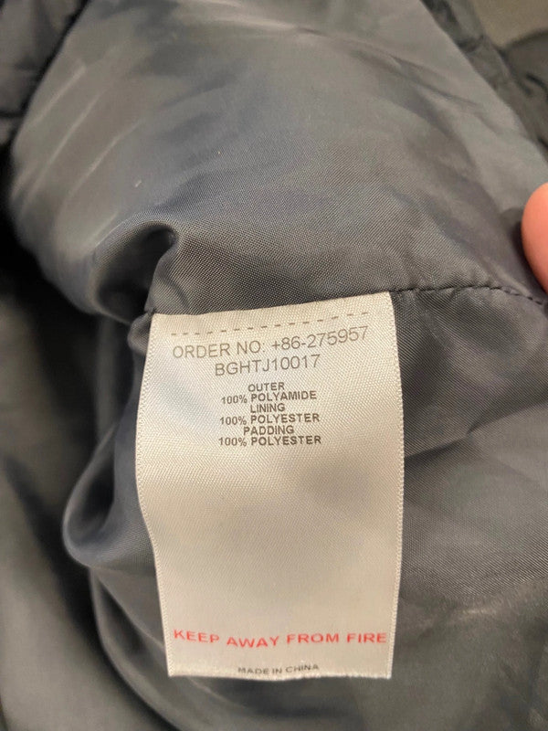 Fabulous Berghaus Puffer Jacket Age 11-12 Black SW461